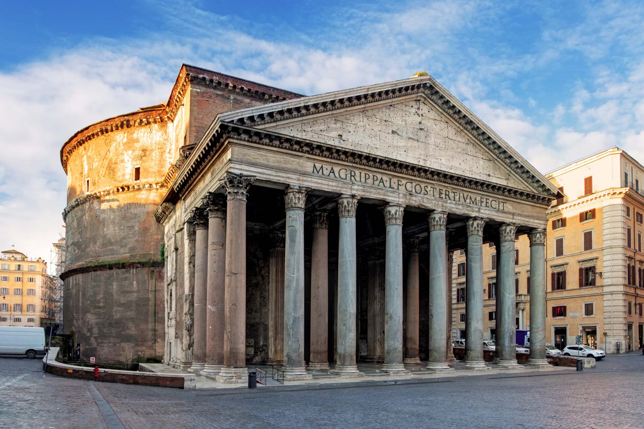 roma-camping-in-town_experience_churches-in-rome_pantheon.jpg